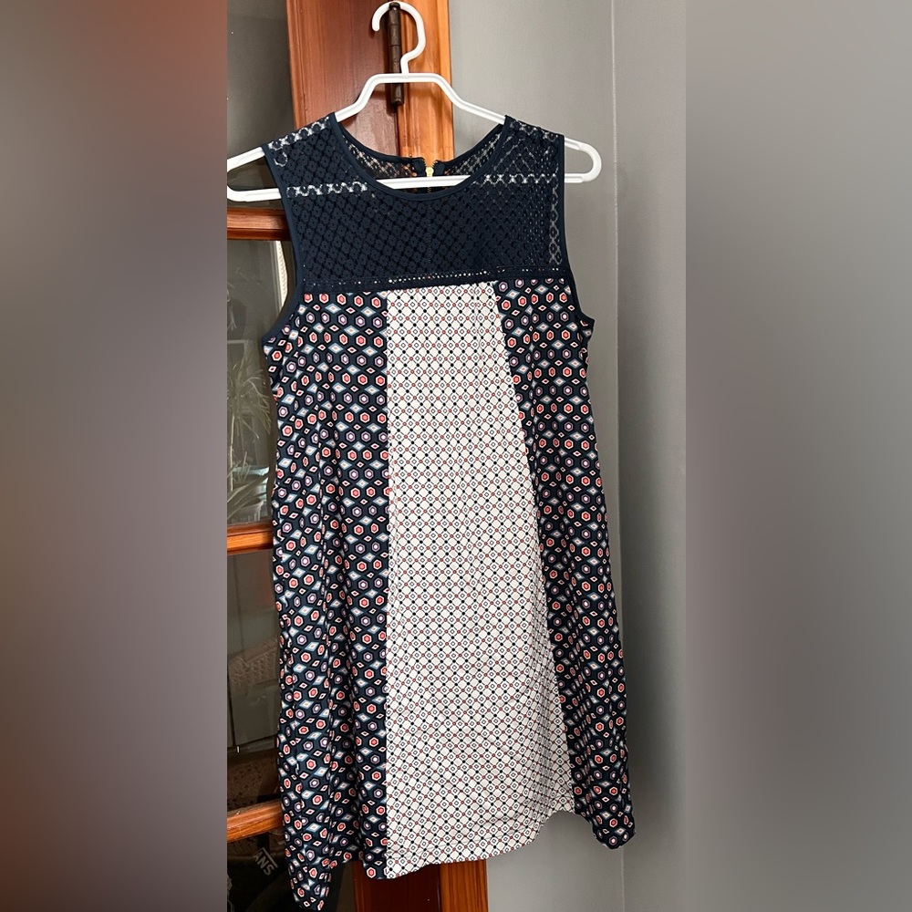 ⭐️Groovy Looking Dress